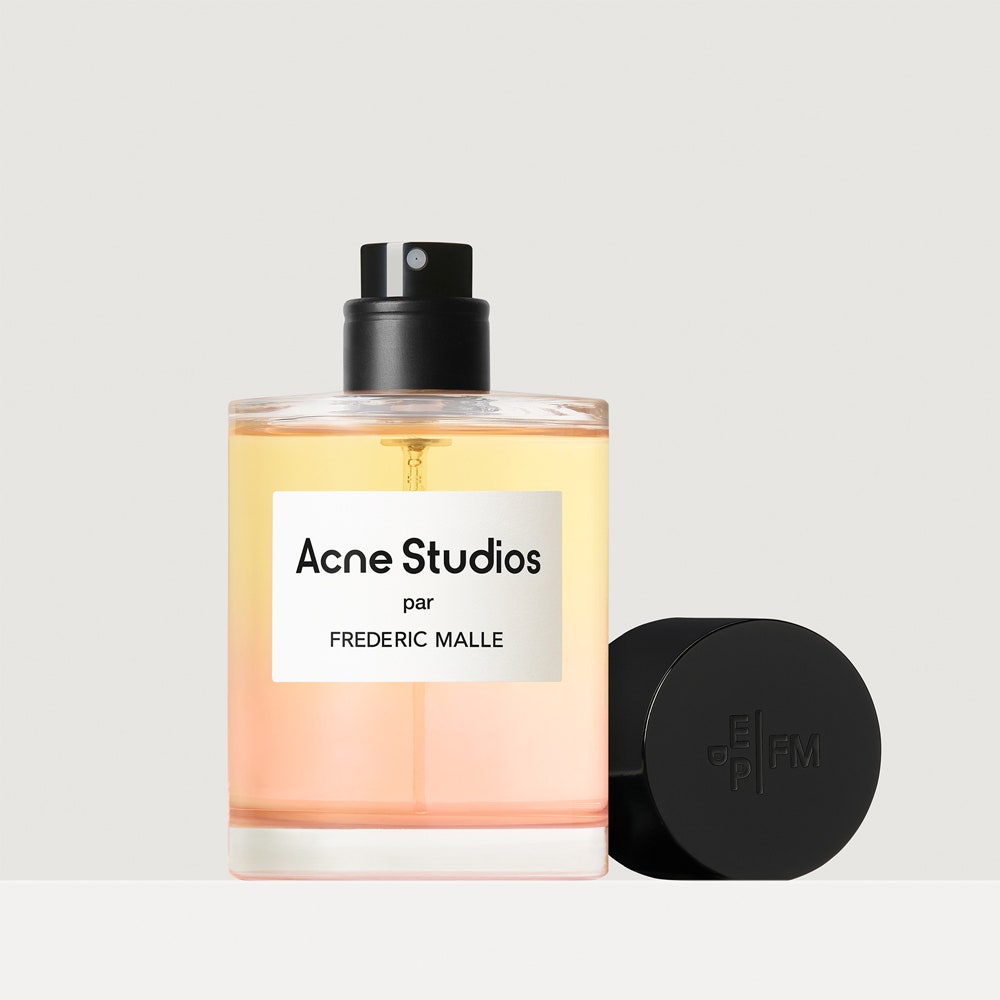 Acne Studios - Acne Studios par FREDERIC MALLE by Suzy Le