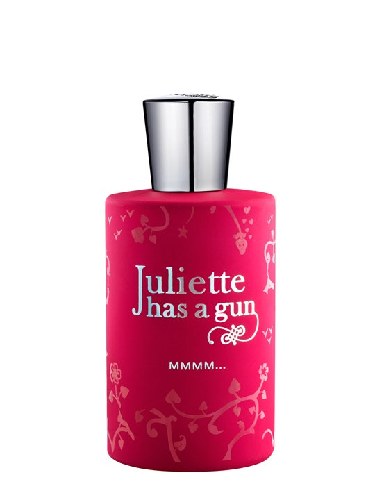 Juliette has a gun kit shop